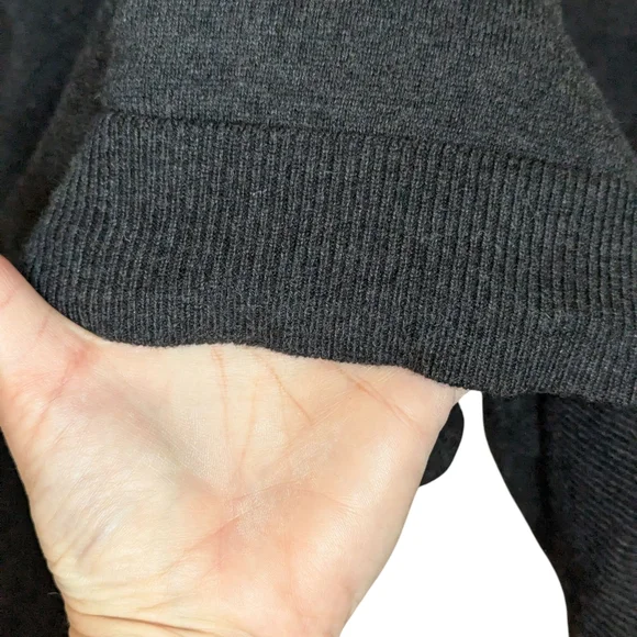 Eddie Bauer Charcoal Gray Cotton Cashmere V-Neck Sweater Medium - Picture 4 of 10